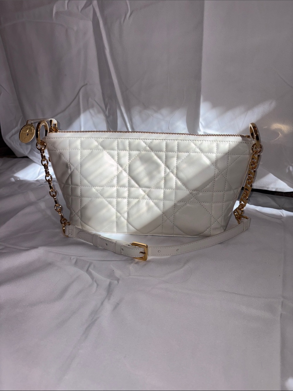 Dior diorstar hobo bag with gold chain in Latte Macrocannage Lambskin.